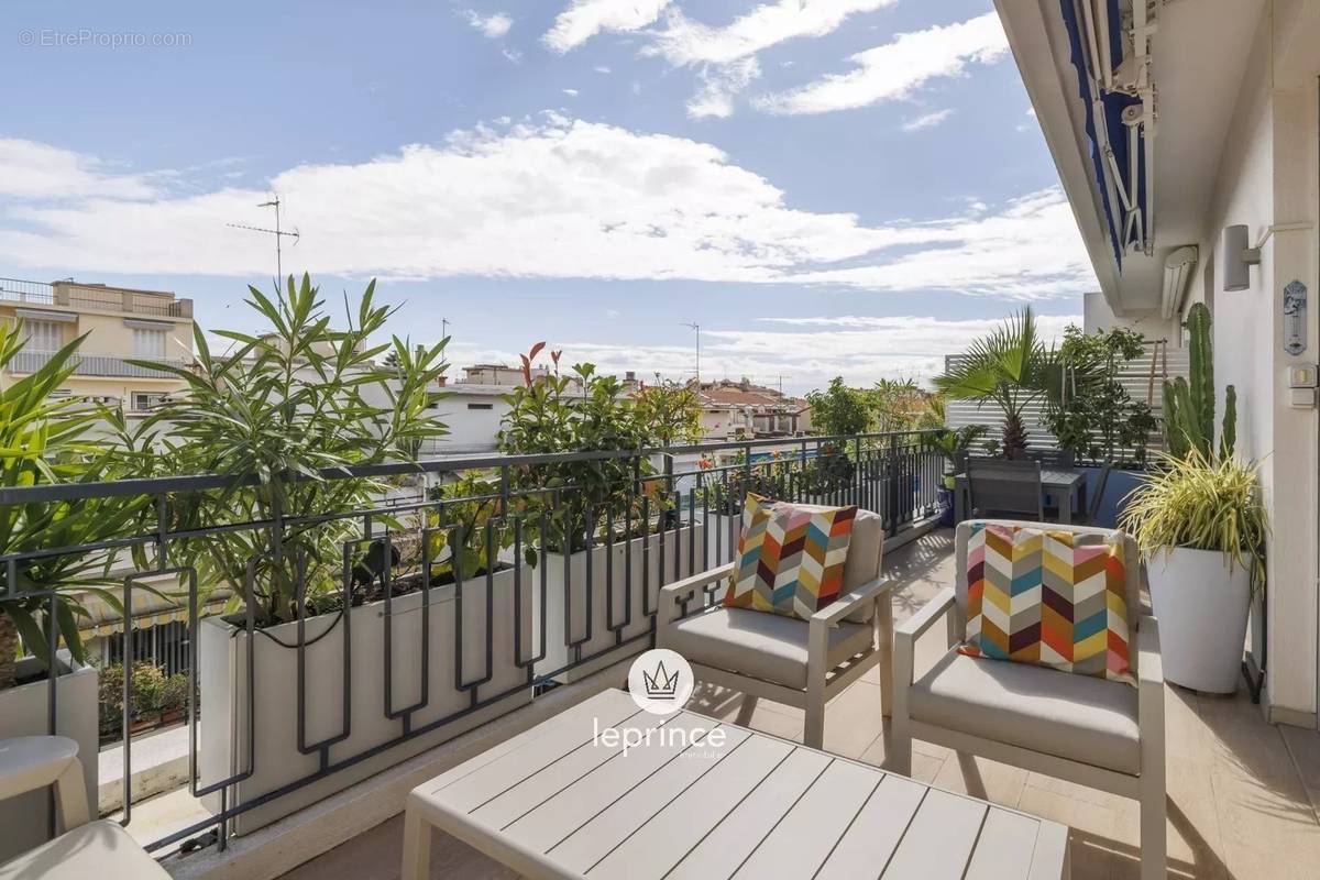 Appartement à NICE