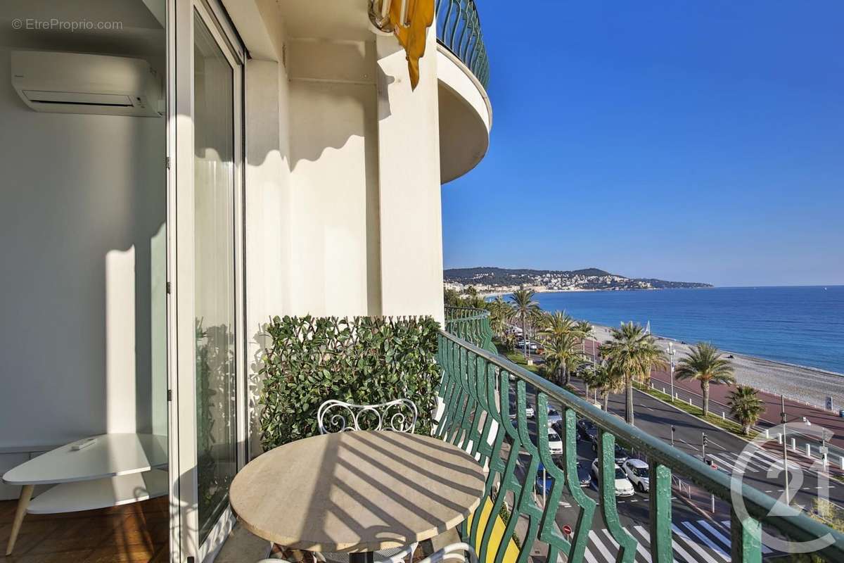 Appartement à NICE