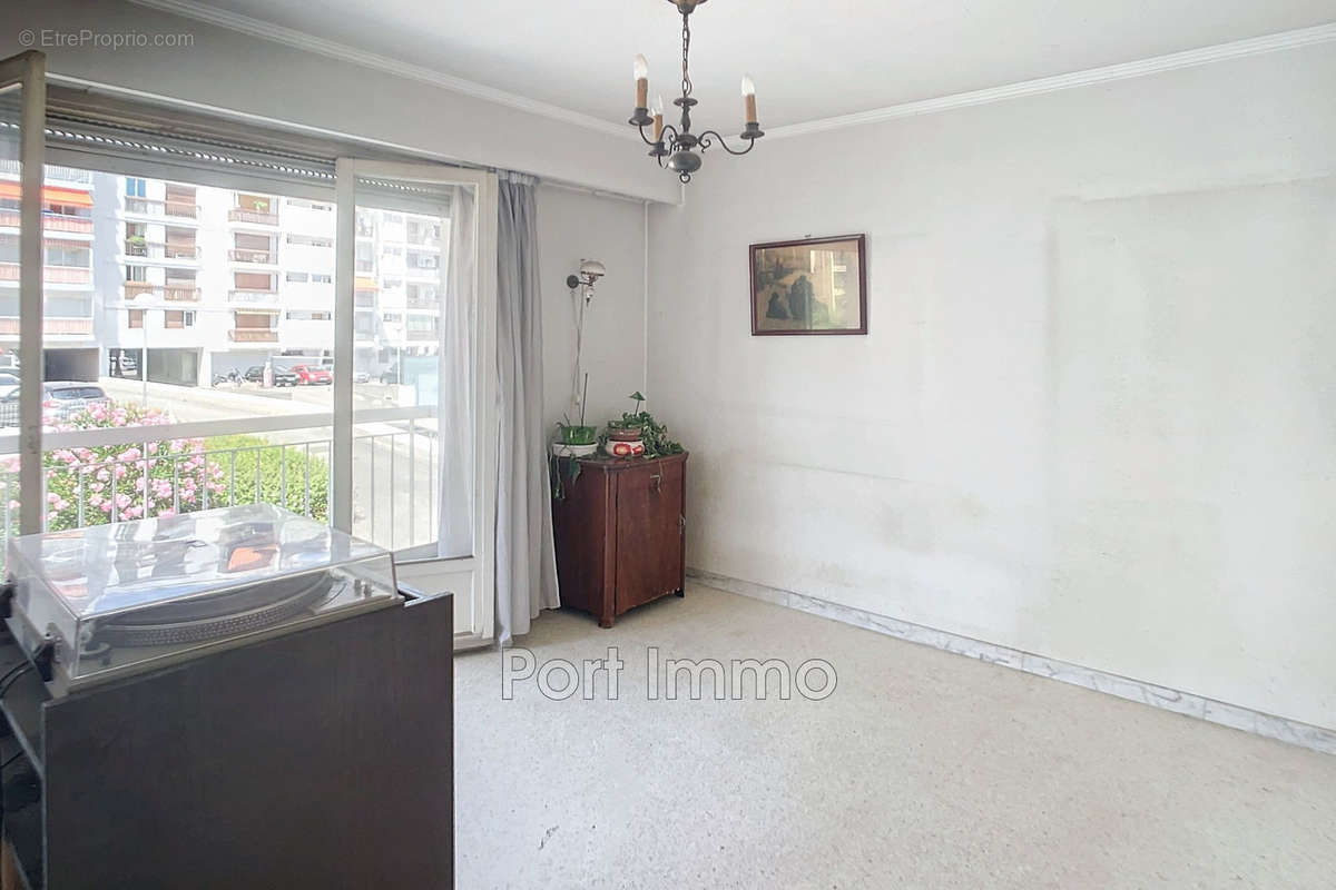 Appartement à CAGNES-SUR-MER