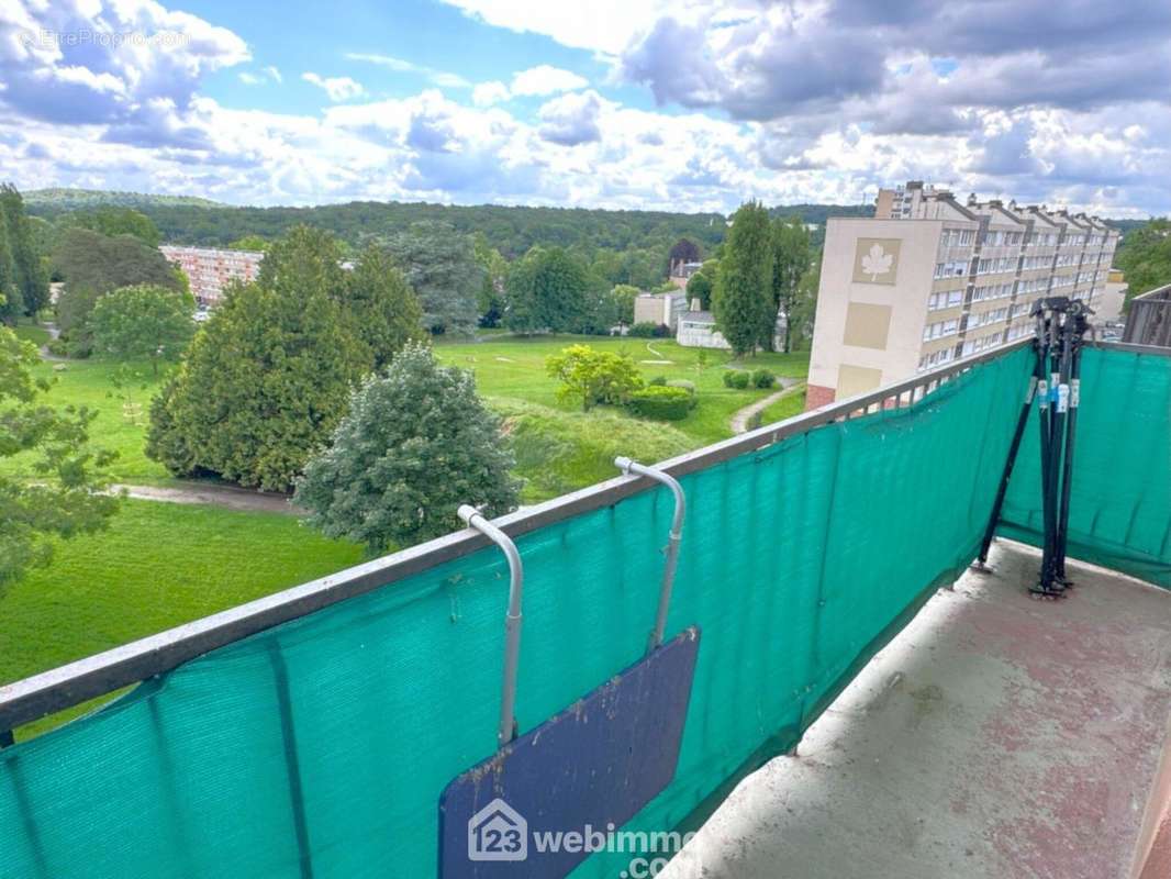 Voici le balcon... - Appartement à AVON