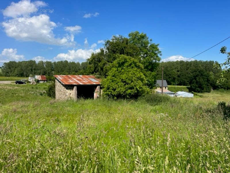 Maison à VASSY