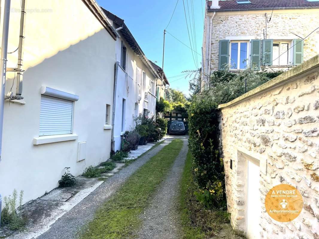 Maison à BAILLET-EN-FRANCE