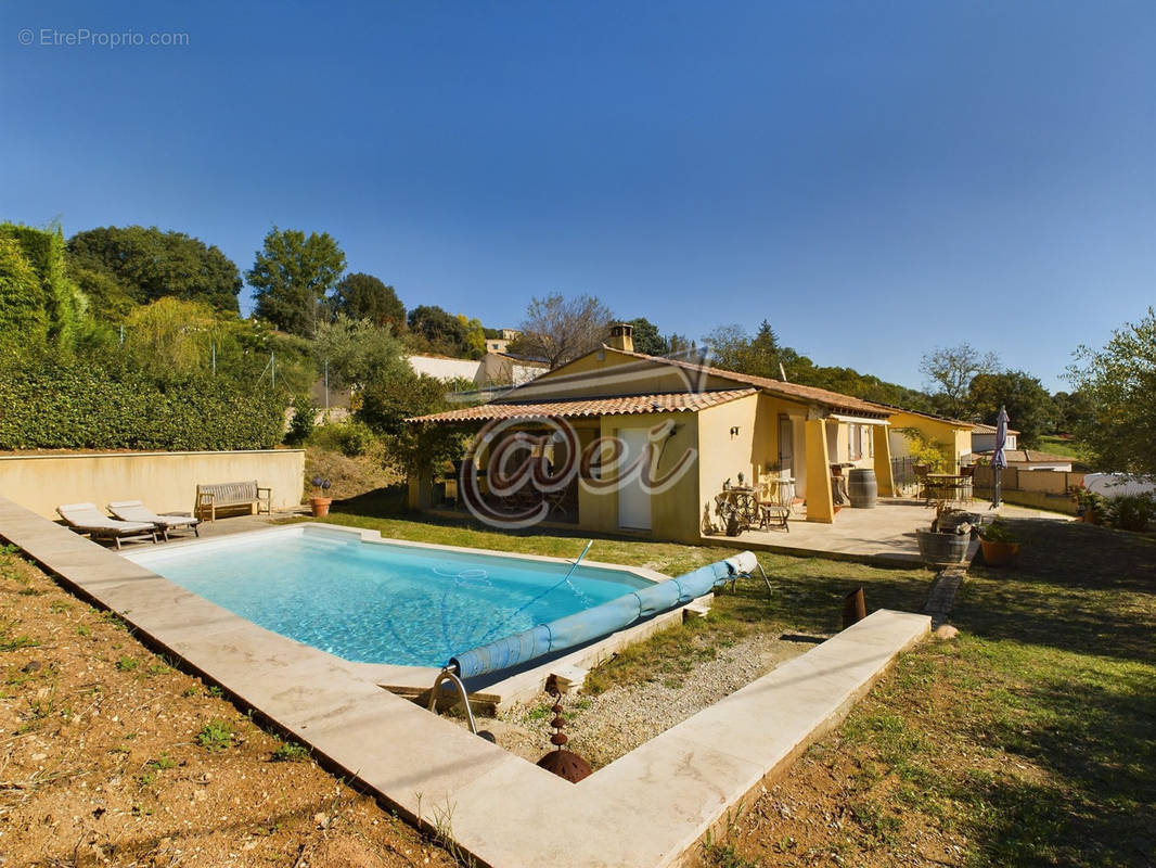 Maison à SAINT-MAXIMIN-LA-SAINTE-BAUME