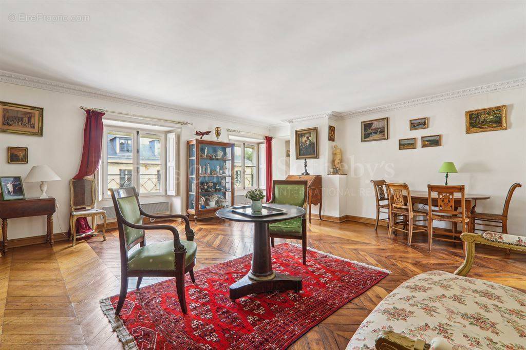 Appartement à VERSAILLES