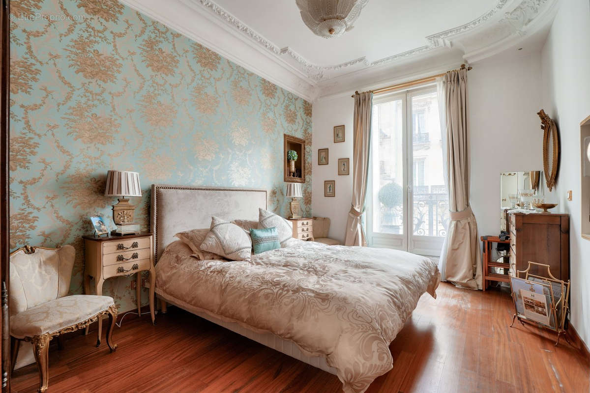 Appartement à PARIS-6E