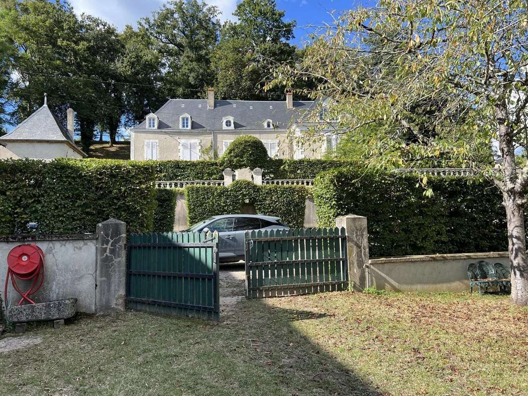 Maison à ARGENTON-SUR-CREUSE