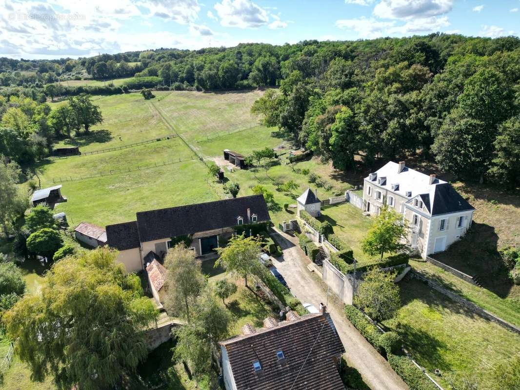 Maison à ARGENTON-SUR-CREUSE