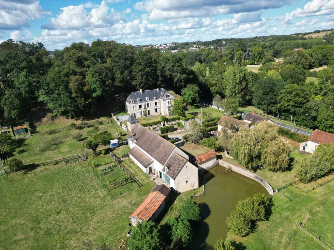 Maison à ARGENTON-SUR-CREUSE