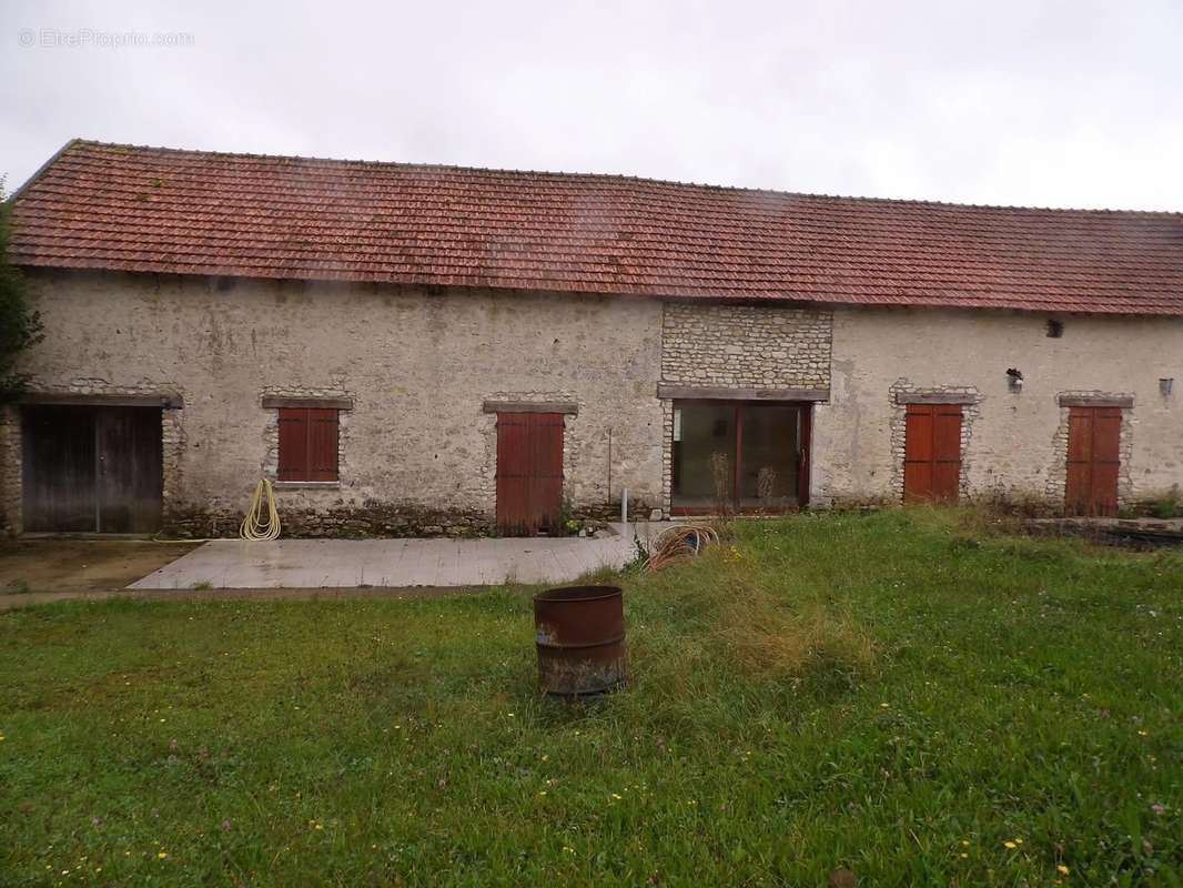 Maison à AULNAY-LA-RIVIERE