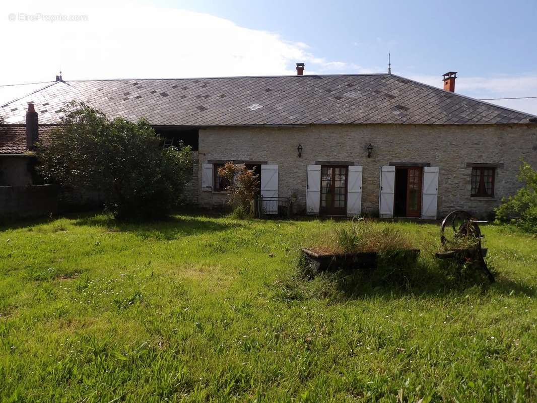 Maison à AULNAY-LA-RIVIERE