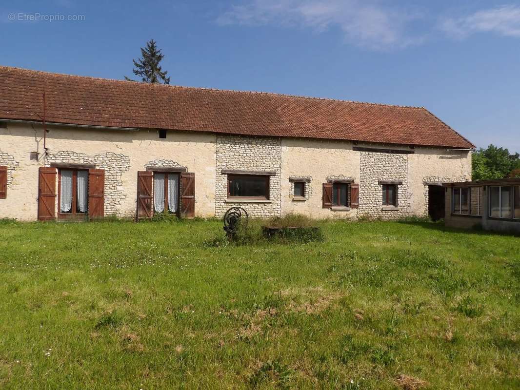 Maison à AULNAY-LA-RIVIERE