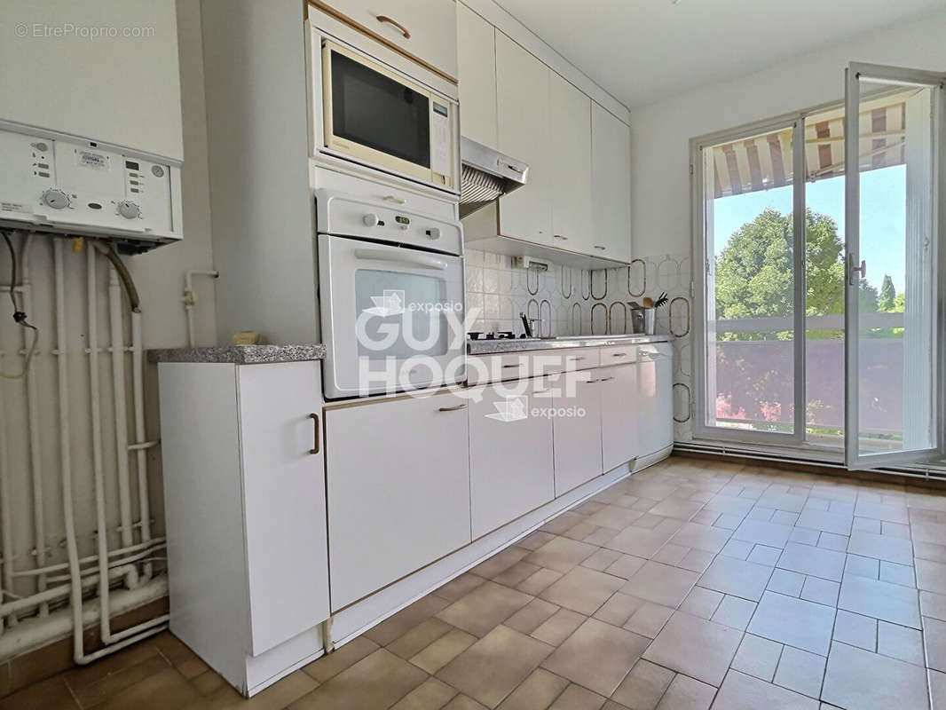 Appartement à MARSEILLE-8E