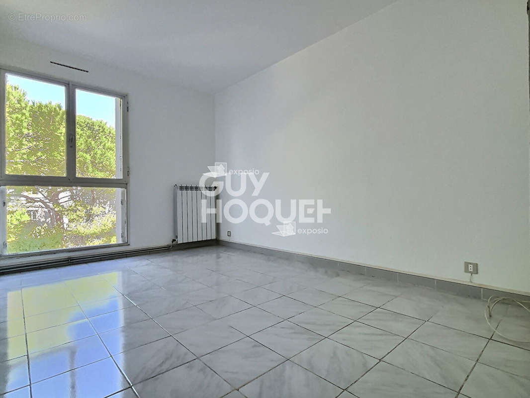 Appartement à MARSEILLE-8E