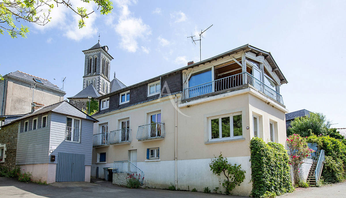 Maison à CANTENAY-EPINARD