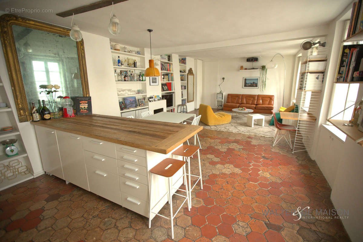 Appartement à PARIS-11E