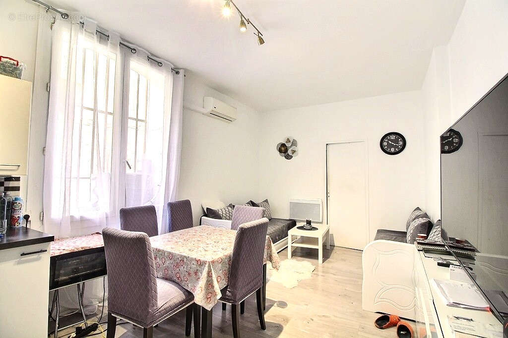 Appartement à MARSEILLE-9E