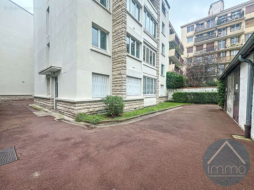 Appartement à COLOMBES