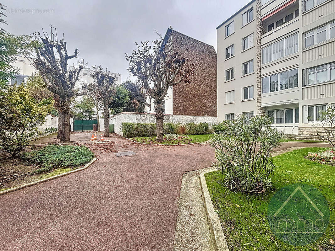 Appartement à COLOMBES