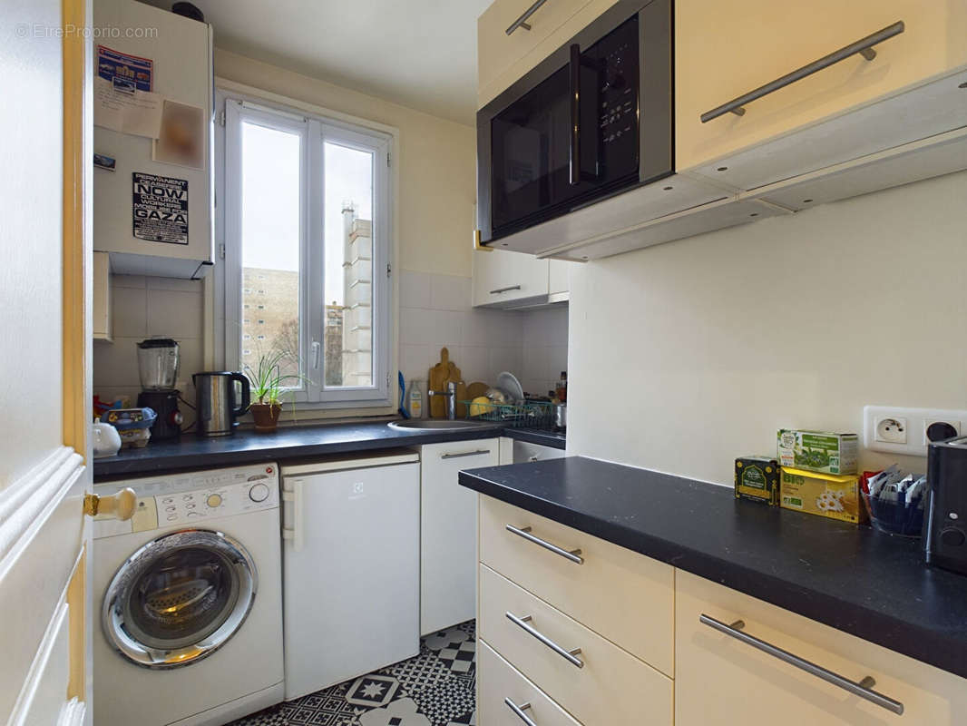 Appartement à PARIS-20E