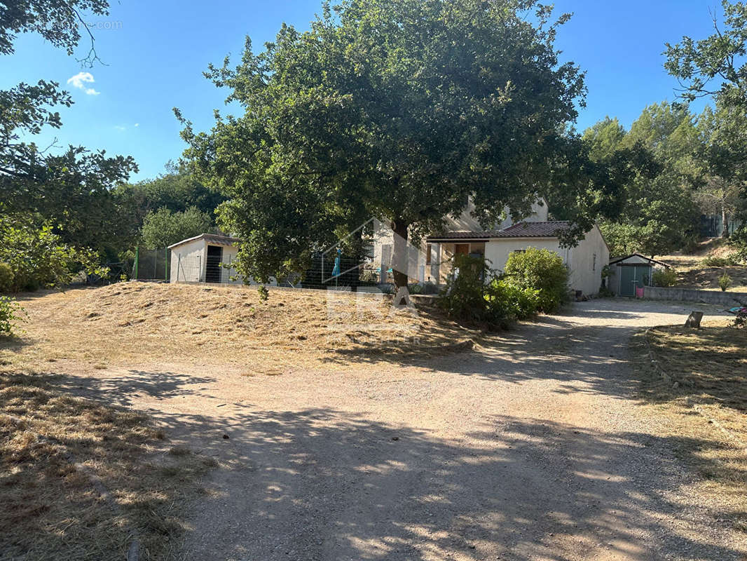 Maison à SAINT-MAXIMIN-LA-SAINTE-BAUME