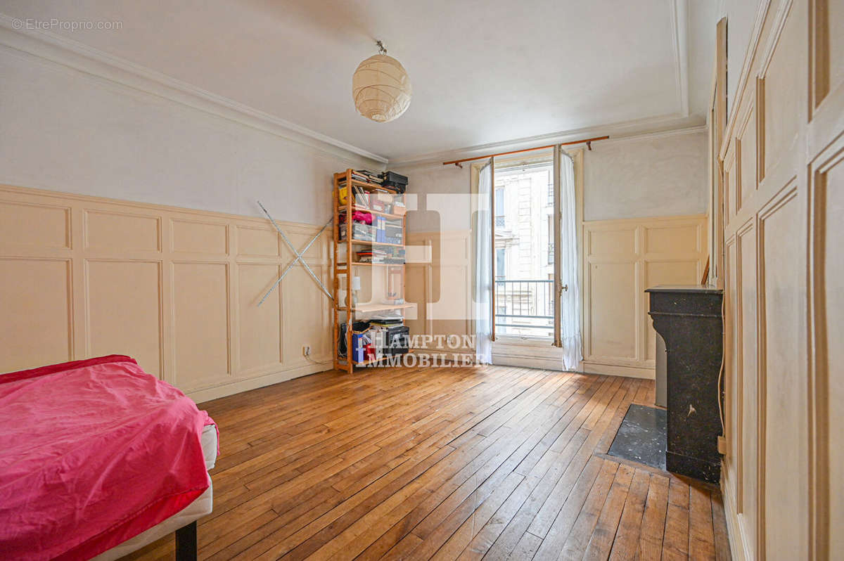 Appartement à PARIS-19E