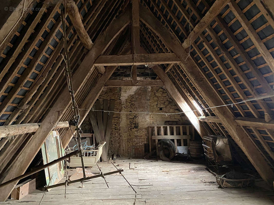 Maison à SAINT-CHRISTOPHE-DES-BOIS