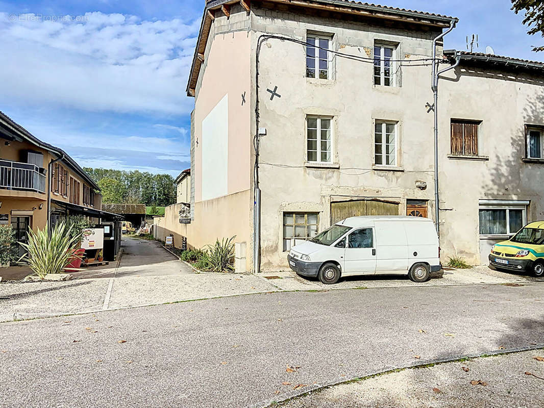 Appartement à MEXIMIEUX