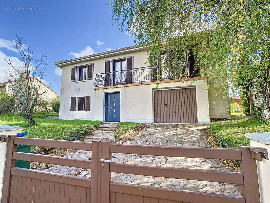 Maison à VERNEUIL-SUR-VIENNE