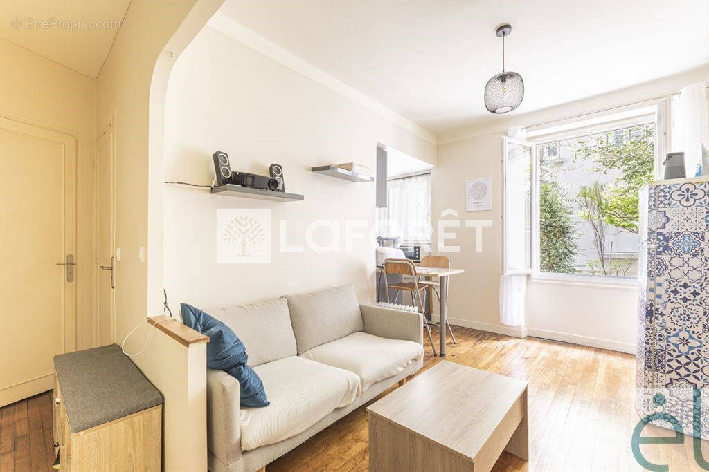 Appartement à PARIS-17E