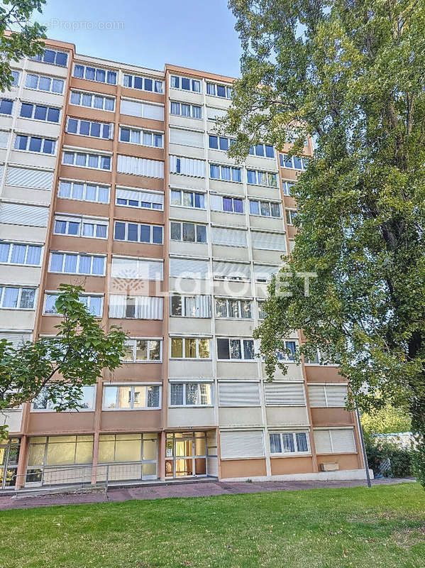 Appartement à SOTTEVILLE-LES-ROUEN