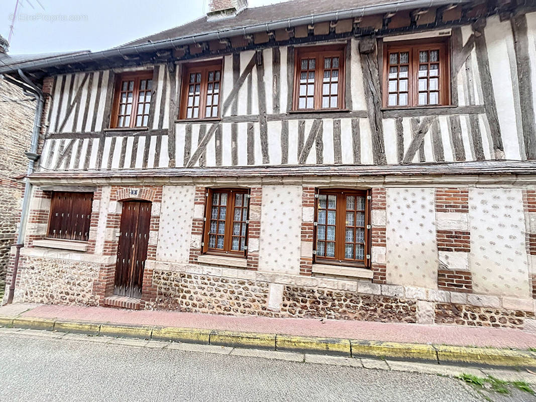 Maison à BRIONNE