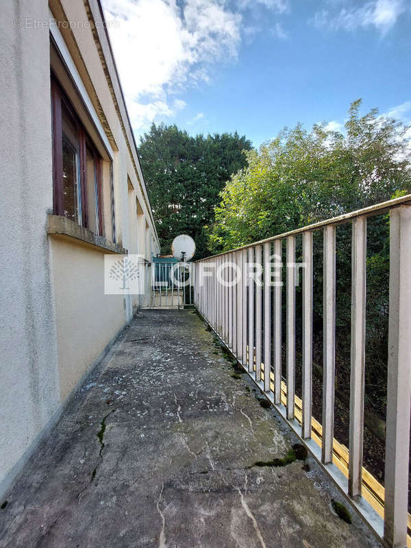 Appartement à AUDUN-LE-TICHE