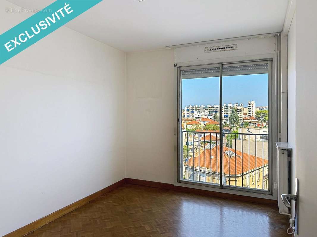 Photo 8 - Appartement à MARSEILLE-5E