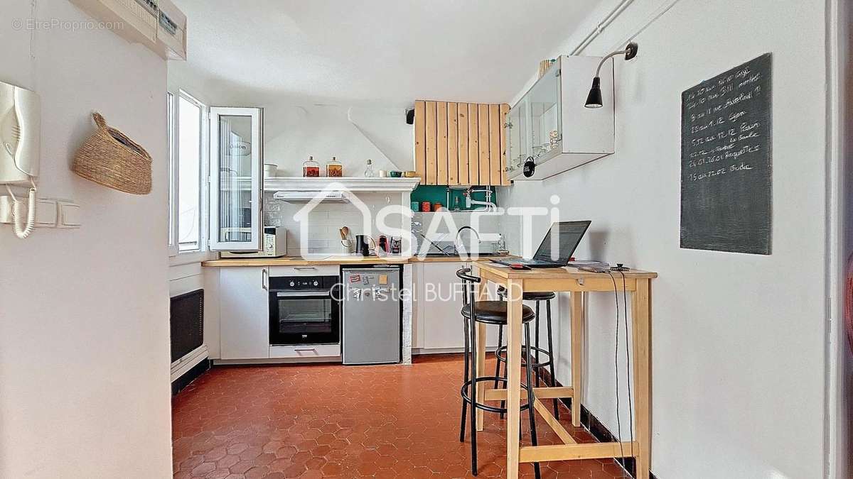 Photo 3 - Appartement à MARSEILLE-5E