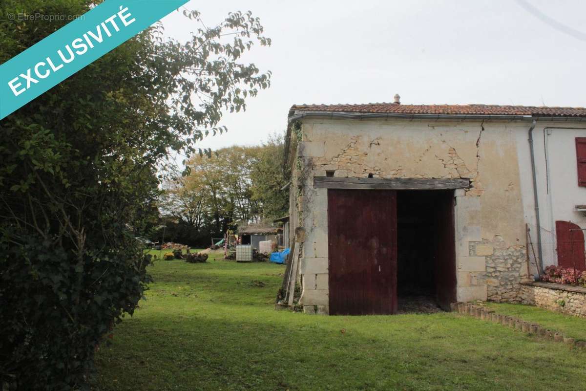 Photo 2 - Maison à SAINT-GENIS-DE-SAINTONGE