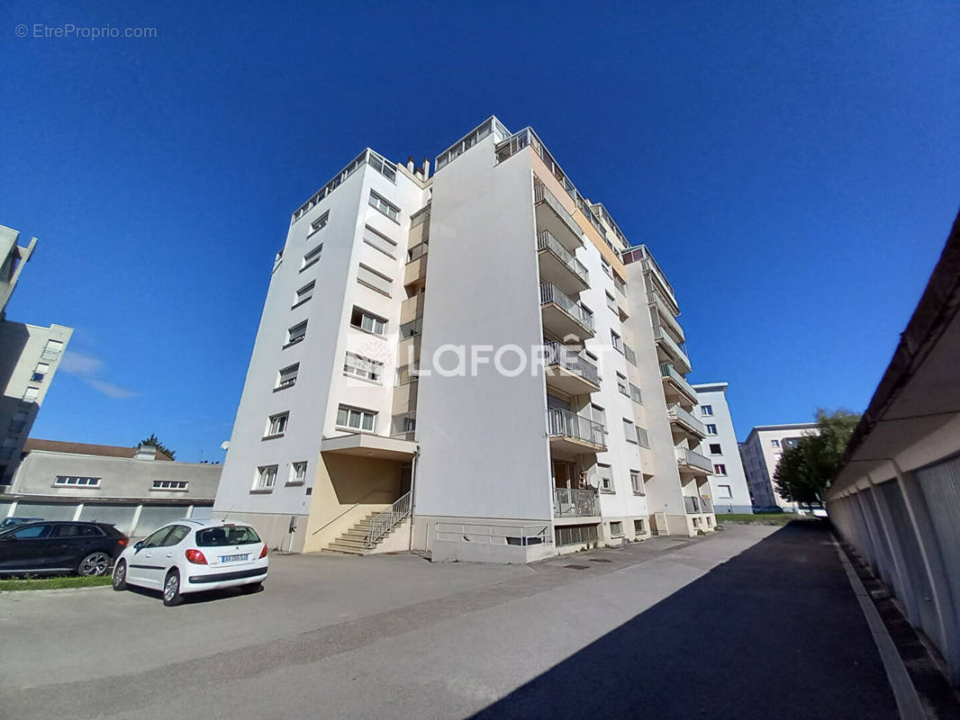 Appartement à LONS-LE-SAUNIER