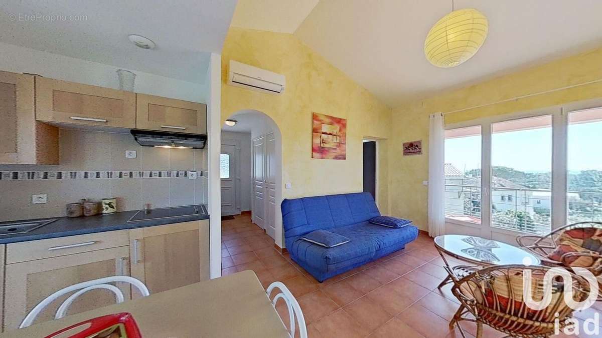 Photo 6 - Appartement à ROQUEBRUNE-SUR-ARGENS