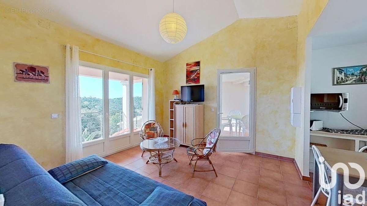 Photo 7 - Appartement à ROQUEBRUNE-SUR-ARGENS