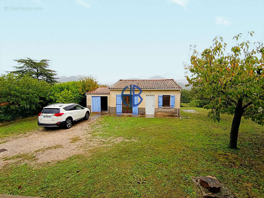 Maison à MIRABEL-AUX-BARONNIES