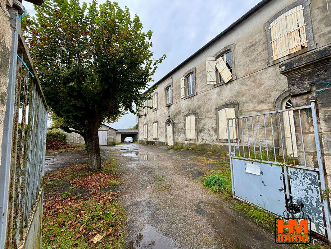 Appartement à SAINT-JUNIEN