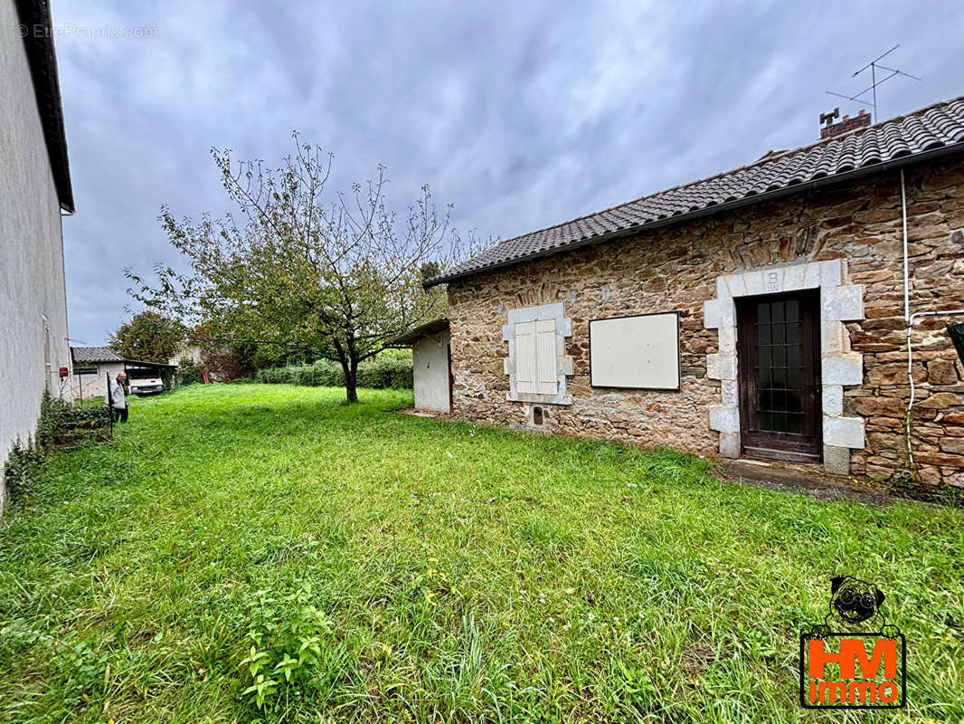 Appartement à SAINT-JUNIEN