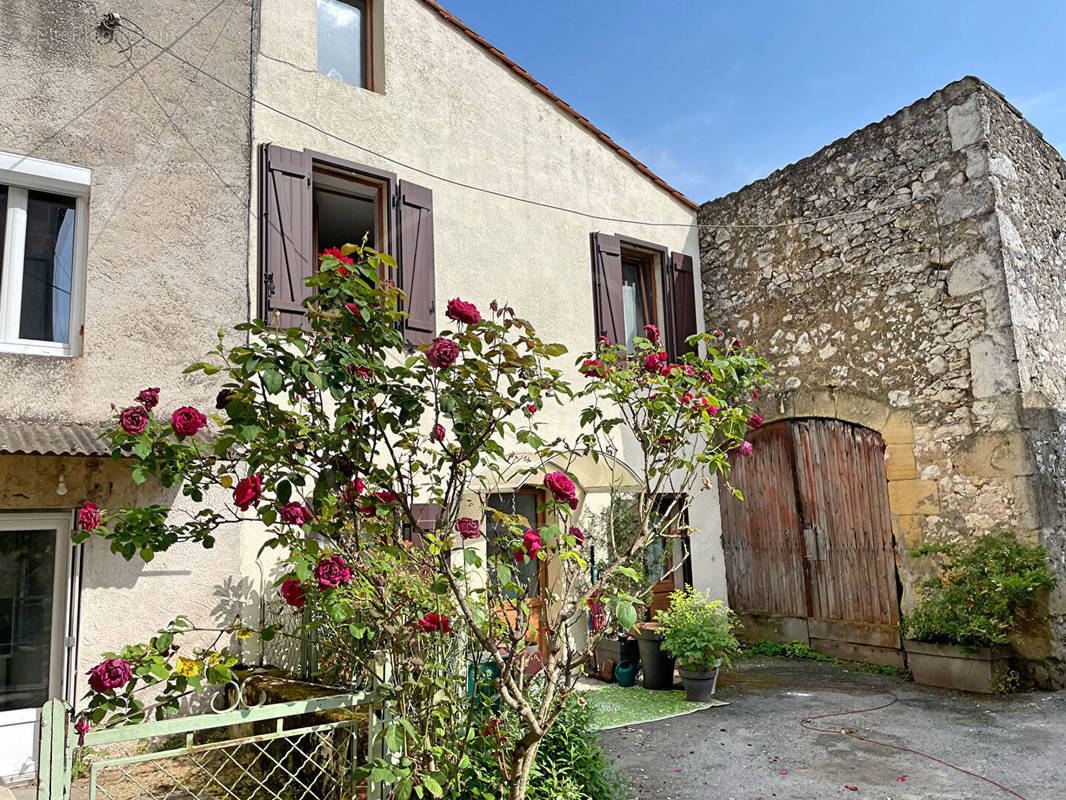 Maison à VELINES