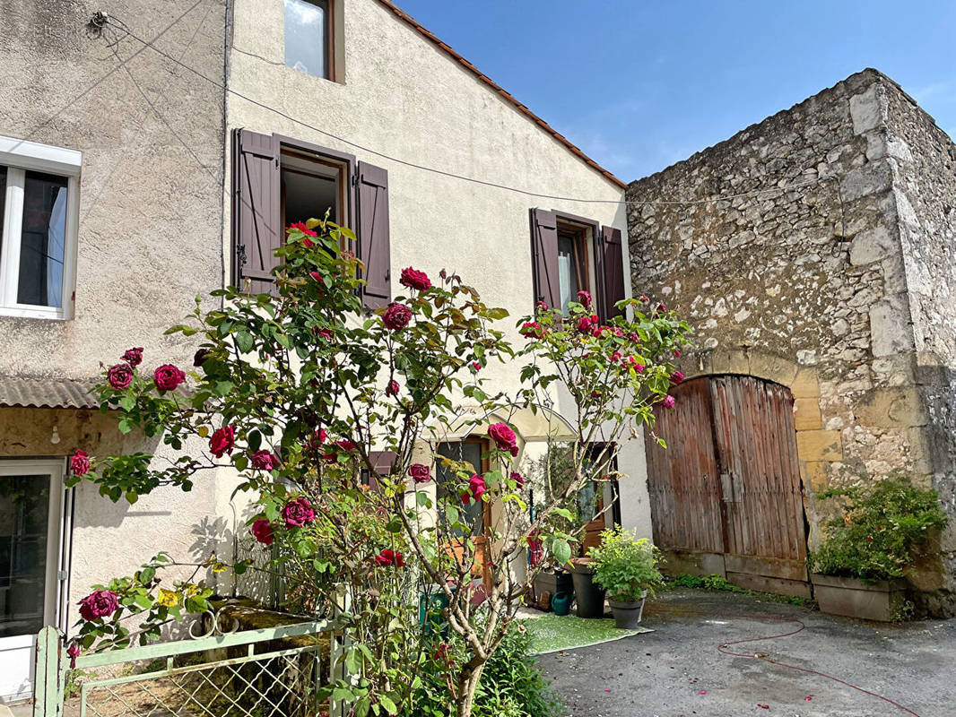 Maison à VELINES