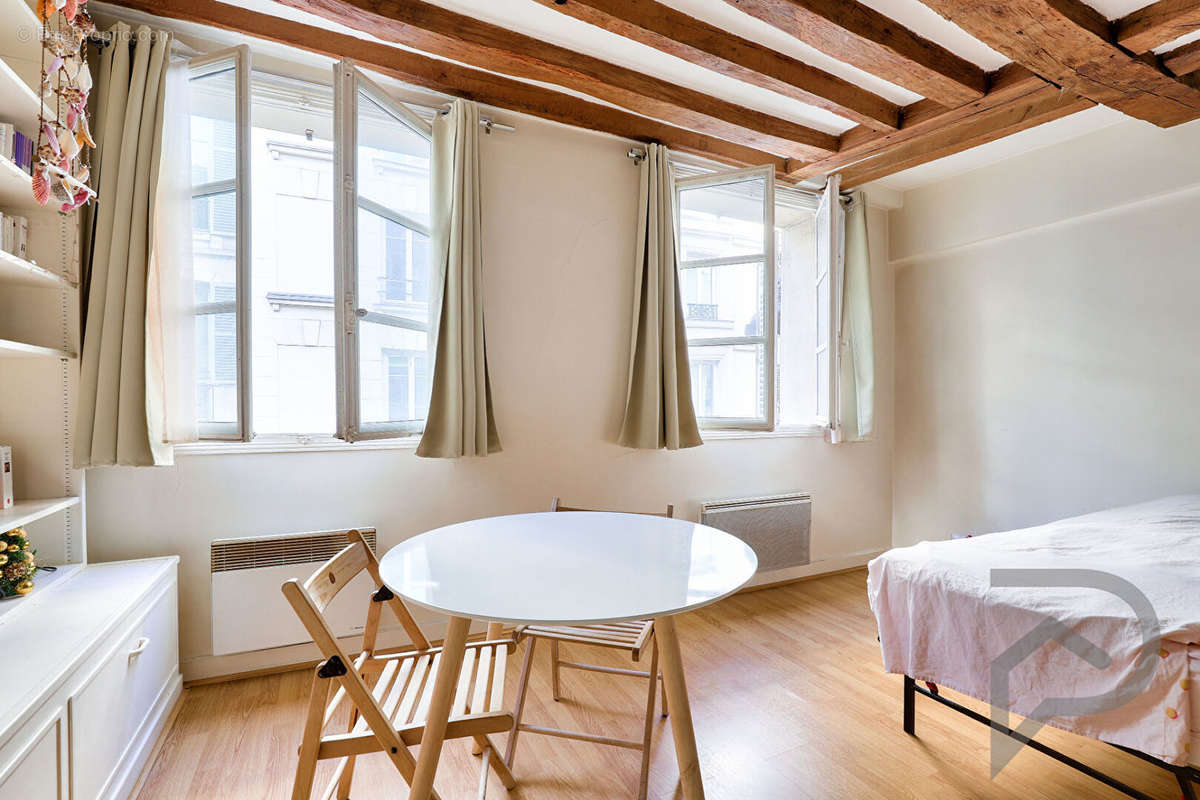 Appartement à PARIS-6E