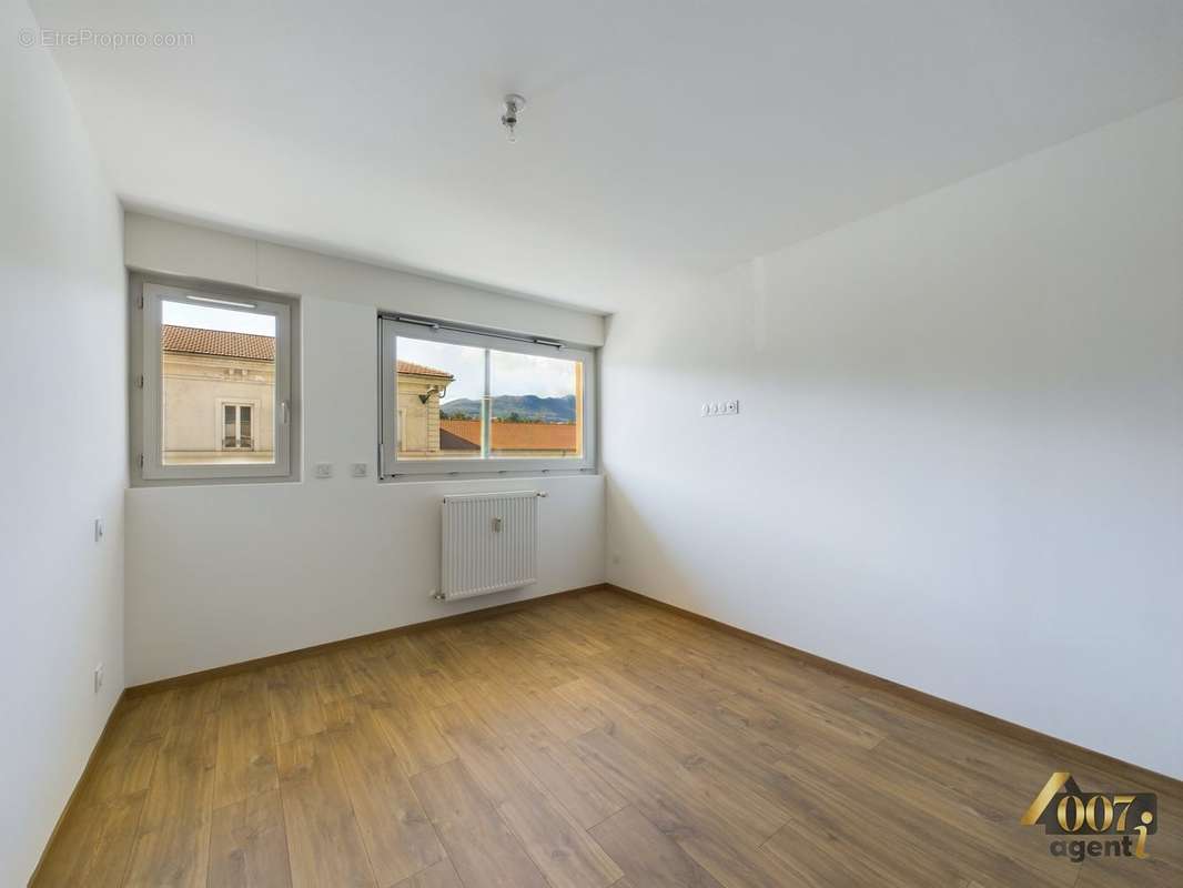 Appartement à AIX-LES-BAINS