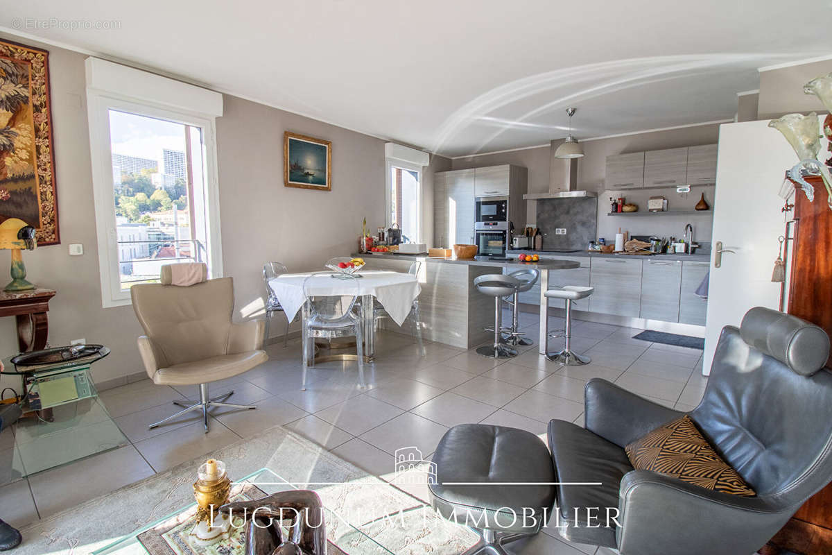 Appartement à LYON-9E