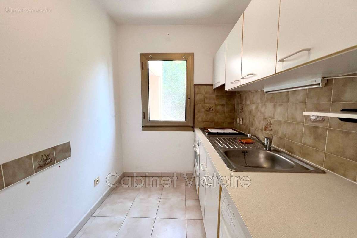 Appartement à EZE