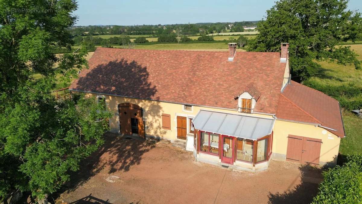 Maison à LIERNAIS