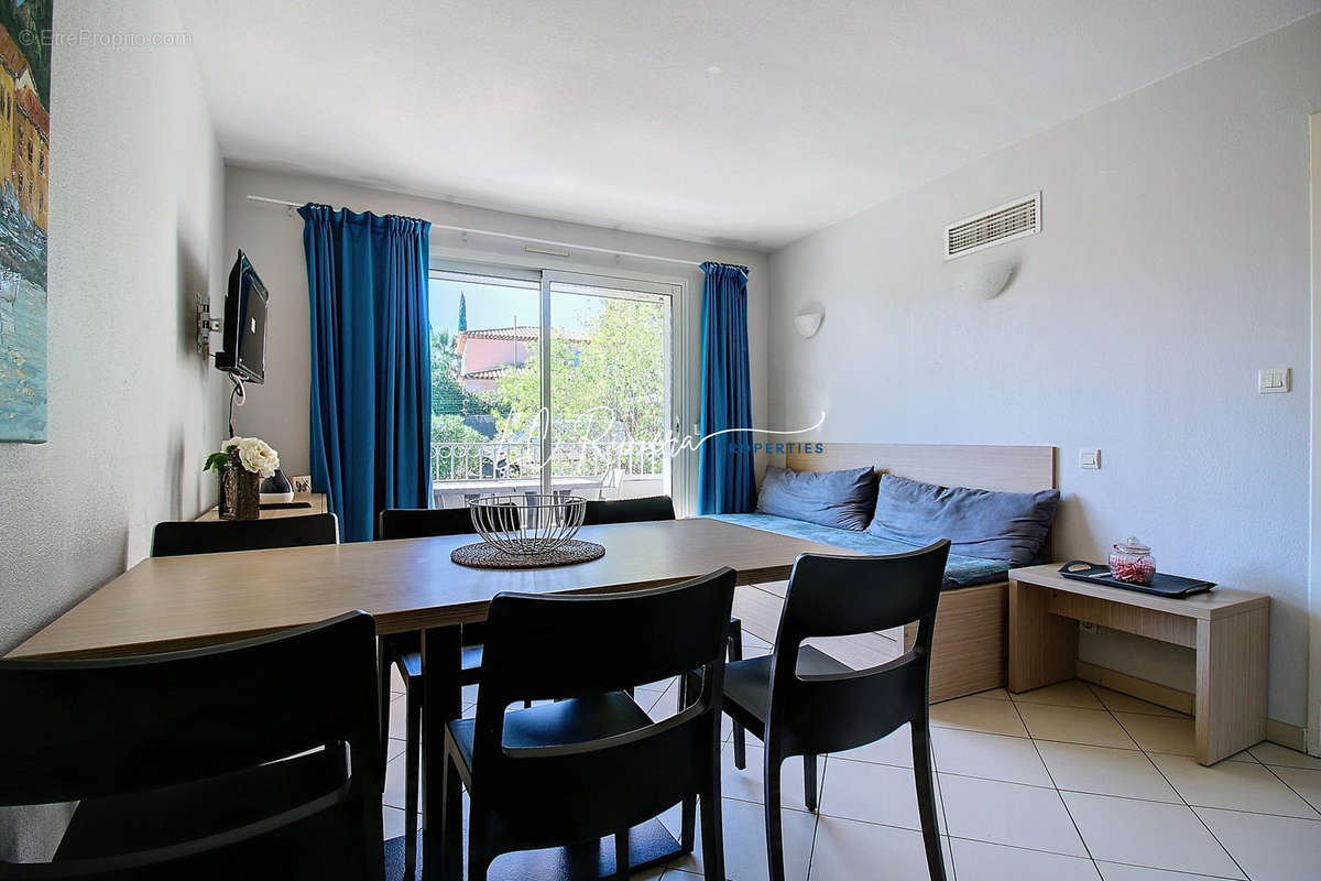 Appartement à FREJUS