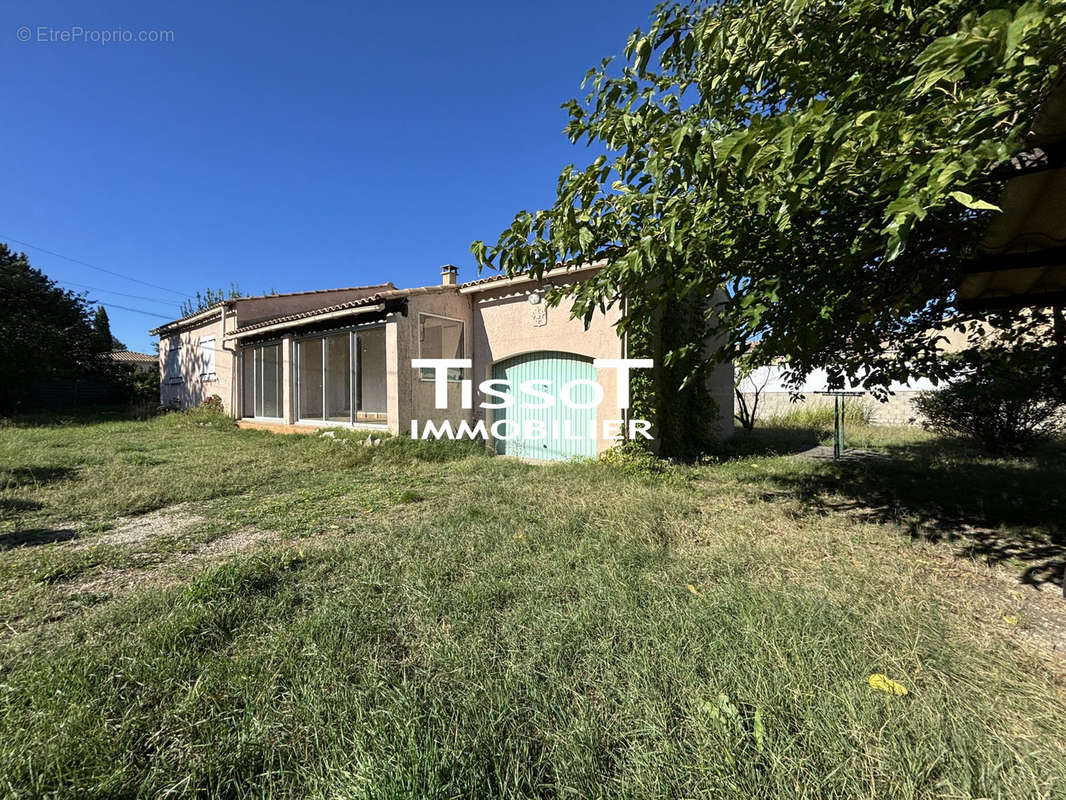 Veranda Garage - Maison à SAINT-MAMERT-DU-GARD